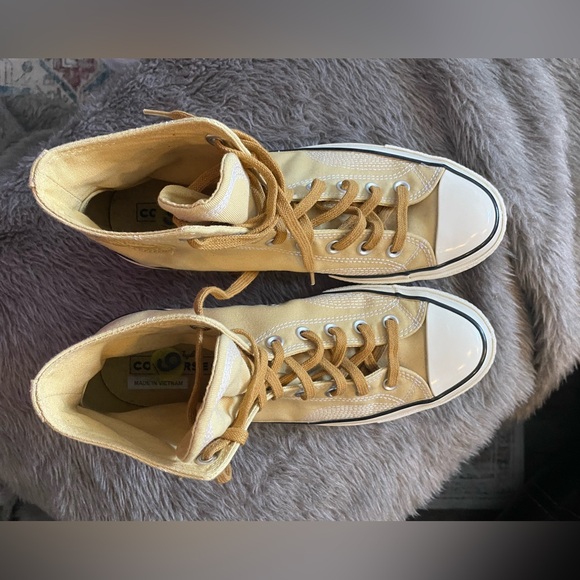 Men’s Converse High-Tops ( 9 ) - Picture 6 of 9